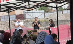 Vali Işın'dan 9 yıl sonra karşılaştığı eski askere: 'O duayı yeniden et'