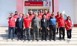 Vali Makas Kızılay afet merkezine inceledi