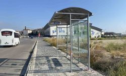 Vatandaşların tepkisi sayesinde bank gitti yerine otobüs durağı geldi