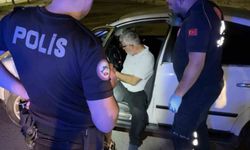 Yol ortasında araç içinde sızıp kaldı, ekipleri alarma geçirdi