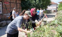Zabıtalar bu sefer tarihe dokundu