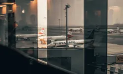 Dönüş uçuşu sabah erkense şehirden havalimanına nasıl çıkılır?