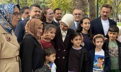 Aile ve Sosyal Hizmetler Bakanı Göktaş, 'Türkiye Yüzyılı Buluşmaları' kapsamında esnaf ve vatandaşlarla bir araya geldi