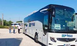 Antalya'da tur otobüsü ile servis minibüsü çarpıştı: 6 yaralı