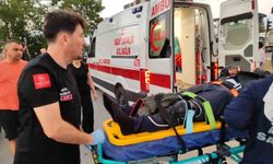 Atakum'da otomobil ile motosiklet çarpıştı: 1 yaralı