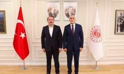 Bakan Işıkhan, Memur-Sen Genel Başkanı Yalçın ile bir araya geldi