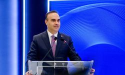 Bakan Kacır: (OVP hakkında) 'Teknolojik dönüşüm ve verimlilik artışıyla ülkemizin büyüme potansiyeli güçlendirilecek'