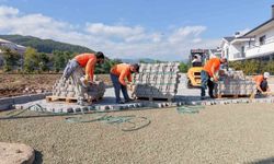 Başiskele'de üstyapı mesaisi