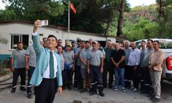 Başkan Ünlü Temizlik İşleri Müdürlüğü personeli ile bir araya geldi