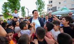 Başkan Yılmaz'dan eğitime yeni destek: İlk ve ortaokul öğrencilerine 8 bin TL