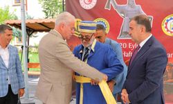 Bayburt'ta yılın Ahisi Metin Özyurt seçildi