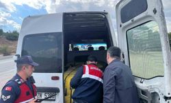 Bilecik'te düzensiz göç uygulamasında 3 aranan şahıs yakalandı