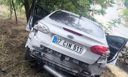 Bilecik'te otomobil şarampole uçtu: 4 kişi yaralandı