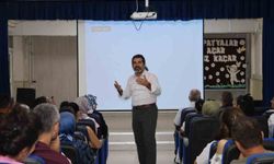 Bilecik'te Velilere Türkiye Yüzyılı Maarif Modeli eğitimi verildi