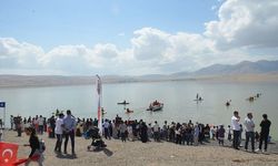 Bulanık'ta 'Su Sporları ve Plaj Oyunları Şenliği' düzenlendi