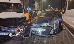 Çerkezköy'de otomobil ve minibüs çarpıştı
