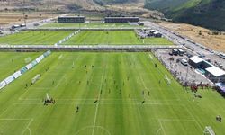 Erciyes'te geleceğin futbol yıldızları sahne alıyor