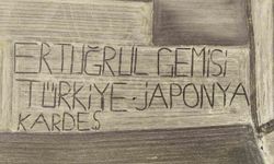 Ertuğrul Fırkateyni'nin 136. yılında tarlaya traktörle dostluk mesajı yazdı