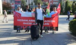 Erzurum'da sağlıkçılar 150 haftadır Gazze için yürüyor: 'Zalim zulmünde devam ettikçe biz de mazlumun yanında olmaya devam edeceğiz'