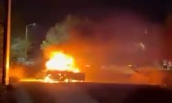 Eskişehir'de seyir halindeki araç alev topuna döndü