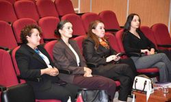 Eskişehir'de üniversiteli gençlere 'Sağlıklı Yaşam ve Güvenli İlişkiler' eğitimi