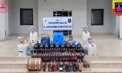 Evinde kaçak içki üretmek için damıtma sistemi kuran şüpheli yakalandı