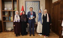 'Evliyalar Şehri Kütahya' kitabı Vali Musa Işın'a takdim edildi