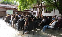 Filistinli akademisyen Gazzeli öğrencilerin zorluklarını anlattı
