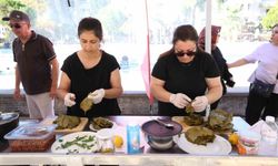 Gastronomi Çarşısı'nda 'En Güzel Sarma' yarışması