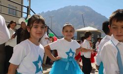 Hakkari'de İlköğretim Haftası coşkuyla kutlandı