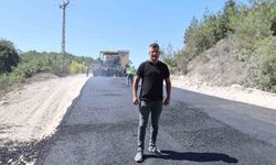 HBB, Yayladağı'nda 3 mahalleyi birbirine bağlayan yolda beton asfalt çalışmasına başladı
