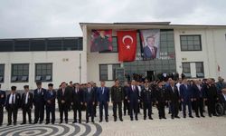 Iğdır'da 19 Eylül Gaziler Günü dolayısıyla çelenk sunuldu