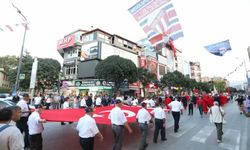 İnegöl'de 6 Eylül coşkusu caddelere taştı