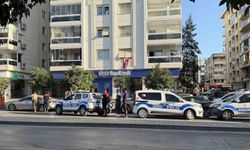 İzmir'de bankada hareketli dakikalar: Soygun girişimi iddiası polisi alarma geçirdi