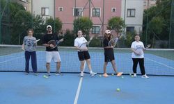 Kartal Belediyesi'nin tenis eğitimleri tüm hızıyla devam ediyor