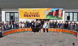 Kartepe'de 125 arıcıya 250 takım kovan desteği