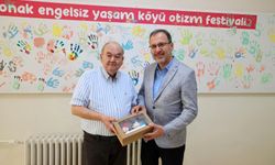 Kasapoğlu: 'Burhan Özfatura İzmir'in hafızasında yaşayacak'