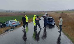 Kastamonu'da iki otomobil çarpıştı: 2 yaralı