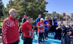 Kayseri 6. Yarı Maraton'da Halk Koşusu protokolün startı ile başladı