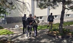 Kayseri'de 3. kattan düşen genç kız ağır yaralandı