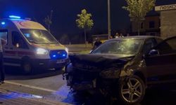 Kayseri'de kontrolden çıkan otomobil duvara çarptı: 1 yaralı