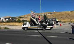 Kayseri'de yolcu otobüsü ile minibüs çarpıştı: 3 yaralı