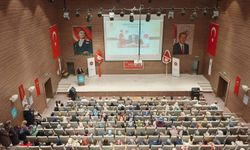 Kırıkhan'da 'Peygamberimiz ve Güzel Ahlak' konferansı düzenlendi