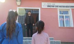 Konya'da bir ilkokulda 2 öğrenci ve 1 öğretmen için ilk ders zili çaldı
