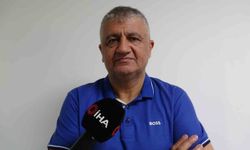 Kulaktaki çizgi, kalp krizi belirtisi değil, vücudun bir sinyali