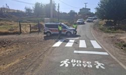 Kurtalan'da okul önlerinde yaya geçidi çalışması