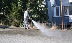 Kuşadası Belediyesi ekipleri ilçede çalışmalarını sürdürüyor