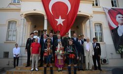 Kuşadası'nın kurtuluşunun 104'üncü yıl dönümü törenle kutlandı