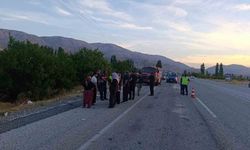 Malatya'da tır ile otomobil çarpıştı: 5 yaralı