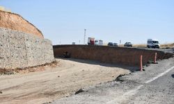 Milletvekili Tatar, Cizre-Silopi yolunda incelemede bulundu